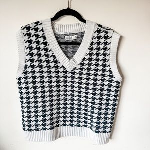 Hollister Sweater Vest